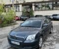 Сірий Тойота Авенсіс, об'ємом двигуна 1.8 л та пробігом 250 тис. км за 7205 $, фото 1 на Automoto.ua