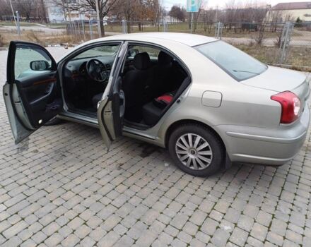 Серый Тойота Авенсис, объемом двигателя 1.8 л и пробегом 170 тыс. км за 7500 $, фото 4 на Automoto.ua