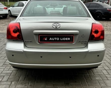 Серый Тойота Авенсис, объемом двигателя 2.2 л и пробегом 218 тыс. км за 6600 $, фото 4 на Automoto.ua