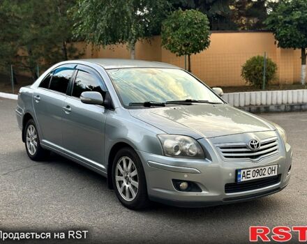 Серый Тойота Авенсис, объемом двигателя 1.8 л и пробегом 227 тыс. км за 6999 $, фото 2 на Automoto.ua