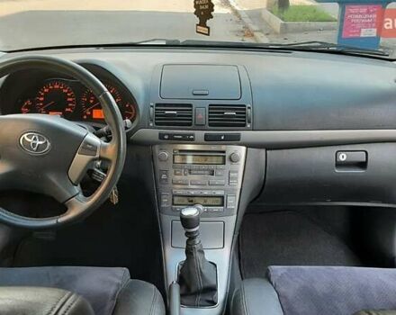 Серый Тойота Авенсис, объемом двигателя 2.2 л и пробегом 224 тыс. км за 6500 $, фото 8 на Automoto.ua