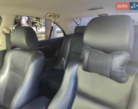 Сірий Тойота Авенсіс, об'ємом двигуна 1.8 л та пробігом 316 тис. км за 6900 $, фото 47 на Automoto.ua