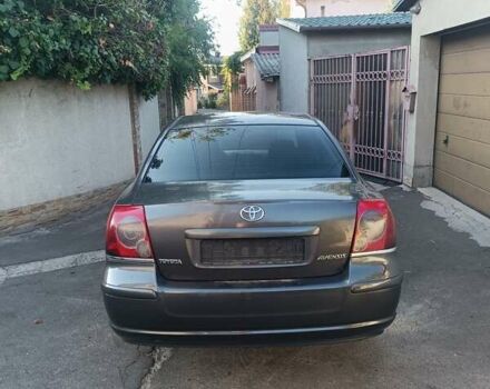 Серый Тойота Авенсис, объемом двигателя 1.8 л и пробегом 264 тыс. км за 6300 $, фото 3 на Automoto.ua