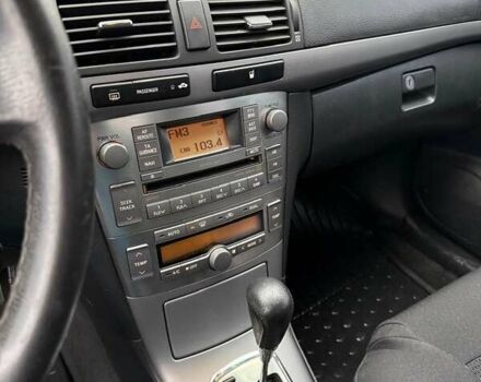 Серый Тойота Авенсис, объемом двигателя 1.79 л и пробегом 303 тыс. км за 5500 $, фото 8 на Automoto.ua