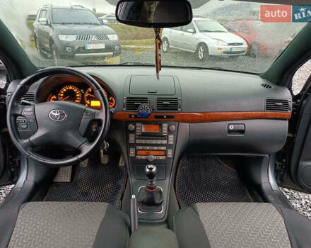 Серый Тойота Авенсис, объемом двигателя 2.2 л и пробегом 280 тыс. км за 7440 $, фото 29 на Automoto.ua