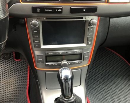 Серый Тойота Авенсис, объемом двигателя 1.8 л и пробегом 360 тыс. км за 6000 $, фото 7 на Automoto.ua