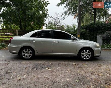 Сірий Тойота Авенсіс, об'ємом двигуна 1.8 л та пробігом 241 тис. км за 7590 $, фото 4 на Automoto.ua