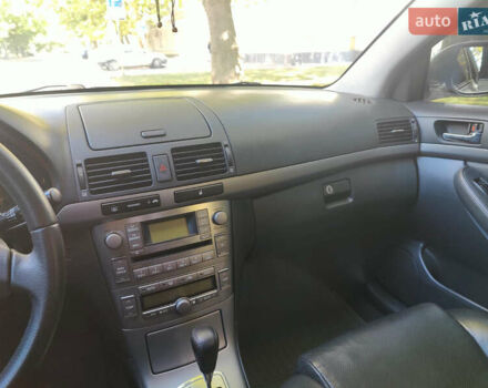 Сірий Тойота Авенсіс, об'ємом двигуна 1.8 л та пробігом 316 тис. км за 6900 $, фото 80 на Automoto.ua