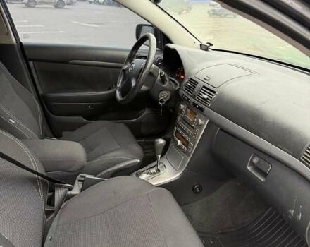 Серый Тойота Авенсис, объемом двигателя 1.79 л и пробегом 303 тыс. км за 5500 $, фото 9 на Automoto.ua