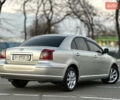Серый Тойота Авенсис, объемом двигателя 1.79 л и пробегом 200 тыс. км за 5000 $, фото 2 на Automoto.ua