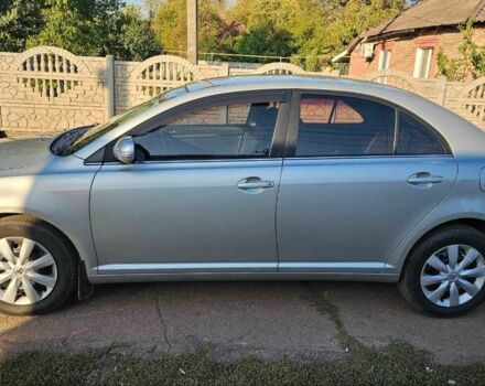 Серый Тойота Авенсис, объемом двигателя 1.8 л и пробегом 160 тыс. км за 7000 $, фото 1 на Automoto.ua