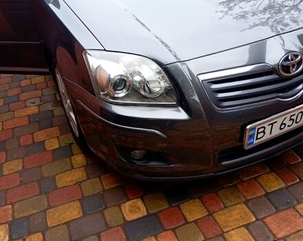 Сірий Тойота Авенсіс, об'ємом двигуна 1.8 л та пробігом 220 тис. км за 7500 $, фото 1 на Automoto.ua
