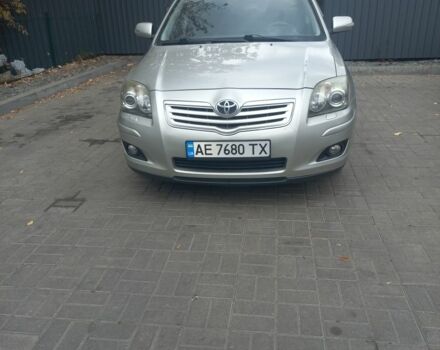 Серый Тойота Авенсис, объемом двигателя 1.8 л и пробегом 256 тыс. км за 6500 $, фото 1 на Automoto.ua