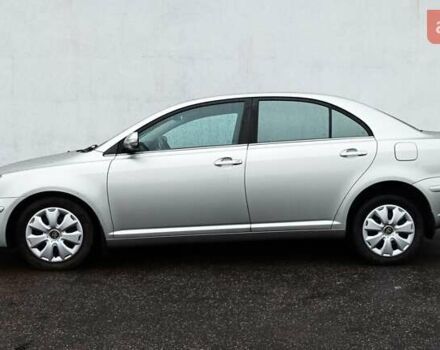 Серый Тойота Авенсис, объемом двигателя 1.79 л и пробегом 192 тыс. км за 7900 $, фото 4 на Automoto.ua