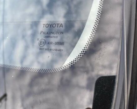 Сірий Тойота Авенсіс, об'ємом двигуна 1.8 л та пробігом 311 тис. км за 7400 $, фото 34 на Automoto.ua