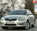 Серый Тойота Авенсис, объемом двигателя 1.79 л и пробегом 200 тыс. км за 5000 $, фото 1 на Automoto.ua