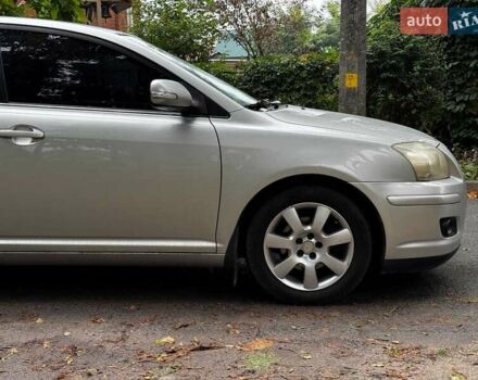 Сірий Тойота Авенсіс, об'ємом двигуна 1.8 л та пробігом 241 тис. км за 7590 $, фото 3 на Automoto.ua