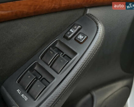 Серый Тойота Авенсис, объемом двигателя 1.79 л и пробегом 200 тыс. км за 5000 $, фото 39 на Automoto.ua