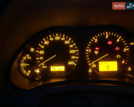 Серый Тойота Авенсис, объемом двигателя 2 л и пробегом 261 тыс. км за 6500 $, фото 15 на Automoto.ua