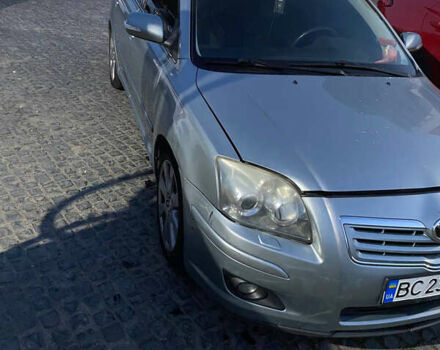 Серый Тойота Авенсис, объемом двигателя 2 л и пробегом 261 тыс. км за 6500 $, фото 2 на Automoto.ua