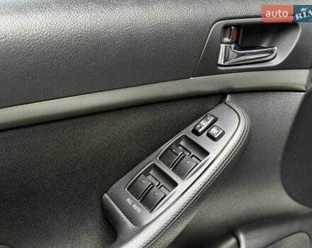 Сірий Тойота Авенсіс, об'ємом двигуна 1.8 л та пробігом 241 тис. км за 7590 $, фото 12 на Automoto.ua