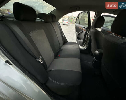 Серый Тойота Авенсис, объемом двигателя 1.79 л и пробегом 200 тыс. км за 5000 $, фото 22 на Automoto.ua