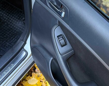 Серый Тойота Авенсис, объемом двигателя 1.8 л и пробегом 192 тыс. км за 8500 $, фото 4 на Automoto.ua