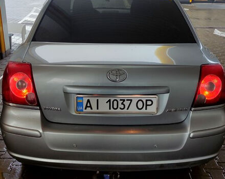 Серый Тойота Авенсис, объемом двигателя 1.8 л и пробегом 392 тыс. км за 5999 $, фото 4 на Automoto.ua