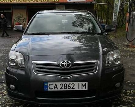 Серый Тойота Авенсис, объемом двигателя 2 л и пробегом 220 тыс. км за 7500 $, фото 6 на Automoto.ua