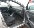 Серый Тойота Авенсис, объемом двигателя 1.79 л и пробегом 192 тыс. км за 7900 $, фото 18 на Automoto.ua