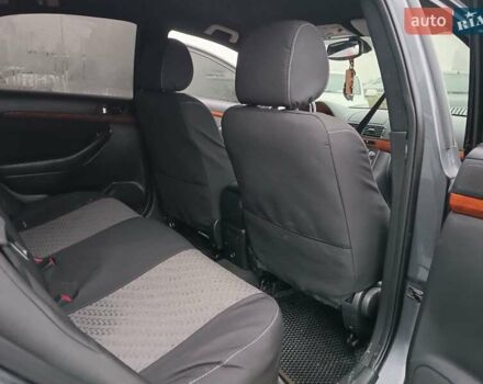 Серый Тойота Авенсис, объемом двигателя 2.2 л и пробегом 280 тыс. км за 7440 $, фото 31 на Automoto.ua