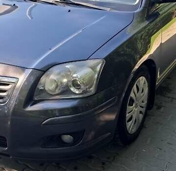 Сірий Тойота Авенсіс, об'ємом двигуна 1.79 л та пробігом 216 тис. км за 7200 $, фото 1 на Automoto.ua