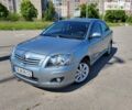 Серый Тойота Авенсис, объемом двигателя 1.8 л и пробегом 222 тыс. км за 7300 $, фото 2 на Automoto.ua