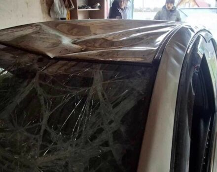 Сірий Тойота Авенсіс, об'ємом двигуна 1.6 л та пробігом 320 тис. км за 2500 $, фото 7 на Automoto.ua