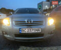 Серый Тойота Авенсис, объемом двигателя 2 л и пробегом 261 тыс. км за 6500 $, фото 1 на Automoto.ua