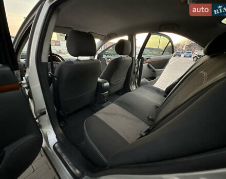 Серый Тойота Авенсис, объемом двигателя 1.79 л и пробегом 200 тыс. км за 5000 $, фото 28 на Automoto.ua