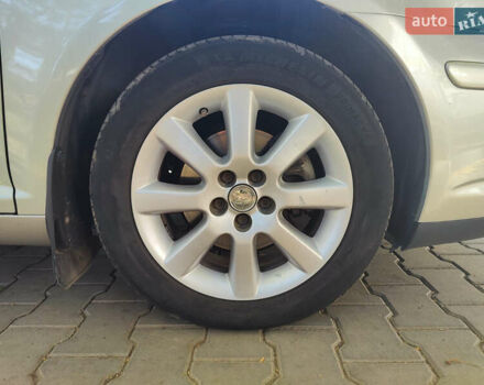 Сірий Тойота Авенсіс, об'ємом двигуна 1.8 л та пробігом 316 тис. км за 6900 $, фото 24 на Automoto.ua