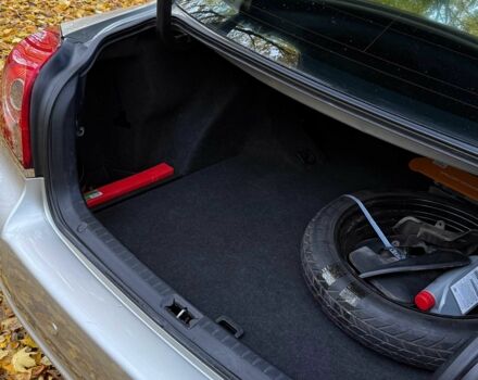 Серый Тойота Авенсис, объемом двигателя 1.8 л и пробегом 192 тыс. км за 8500 $, фото 5 на Automoto.ua