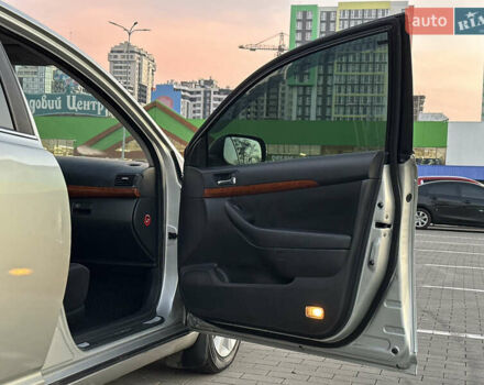 Серый Тойота Авенсис, объемом двигателя 1.79 л и пробегом 200 тыс. км за 5000 $, фото 30 на Automoto.ua