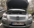 Серый Тойота Авенсис, объемом двигателя 1.8 л и пробегом 360 тыс. км за 6000 $, фото 1 на Automoto.ua