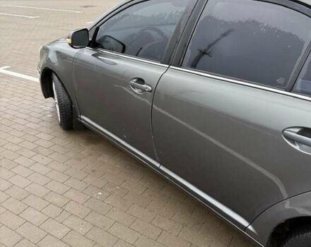 Серый Тойота Авенсис, объемом двигателя 1.79 л и пробегом 303 тыс. км за 5500 $, фото 2 на Automoto.ua