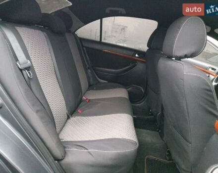 Серый Тойота Авенсис, объемом двигателя 2.2 л и пробегом 280 тыс. км за 7440 $, фото 32 на Automoto.ua