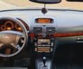 Серый Тойота Авенсис, объемом двигателя 2.4 л и пробегом 270 тыс. км за 6000 $, фото 4 на Automoto.ua