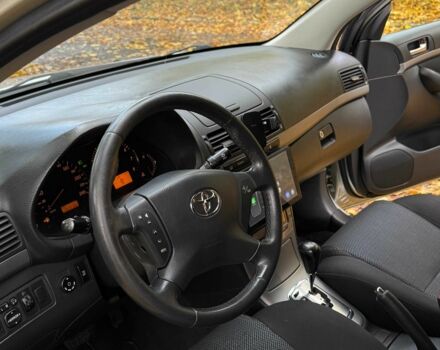 Серый Тойота Авенсис, объемом двигателя 1.8 л и пробегом 192 тыс. км за 8500 $, фото 13 на Automoto.ua