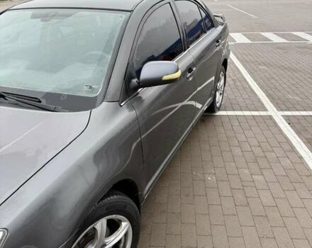 Серый Тойота Авенсис, объемом двигателя 1.79 л и пробегом 303 тыс. км за 5500 $, фото 3 на Automoto.ua