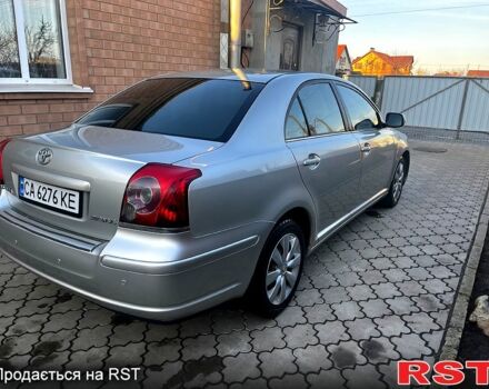Серый Тойота Авенсис, объемом двигателя 1.8 л и пробегом 217 тыс. км за 6500 $, фото 2 на Automoto.ua