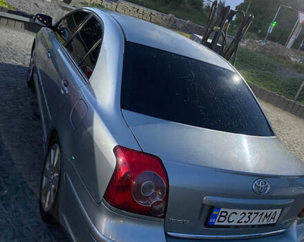 Серый Тойота Авенсис, объемом двигателя 2 л и пробегом 261 тыс. км за 6500 $, фото 5 на Automoto.ua