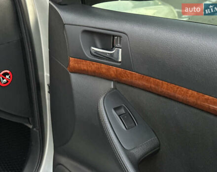 Серый Тойота Авенсис, объемом двигателя 1.79 л и пробегом 200 тыс. км за 5000 $, фото 32 на Automoto.ua