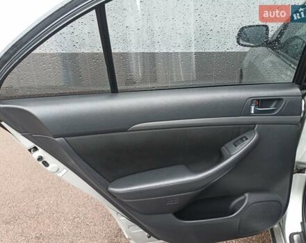 Серый Тойота Авенсис, объемом двигателя 1.79 л и пробегом 192 тыс. км за 7900 $, фото 20 на Automoto.ua