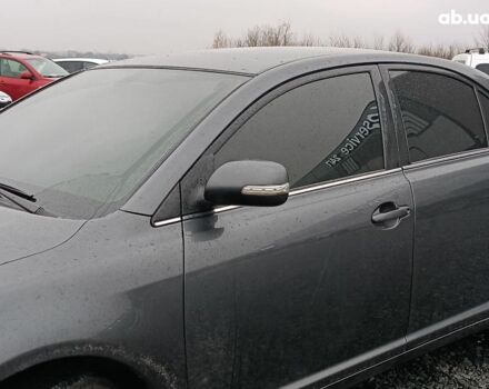 Серый Тойота Авенсис, объемом двигателя 2.2 л и пробегом 280 тыс. км за 7440 $, фото 3 на Automoto.ua